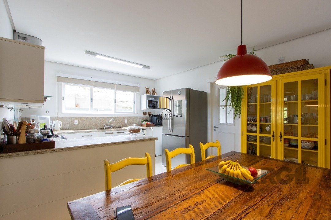 Casa Terra Ville, com 3 suites