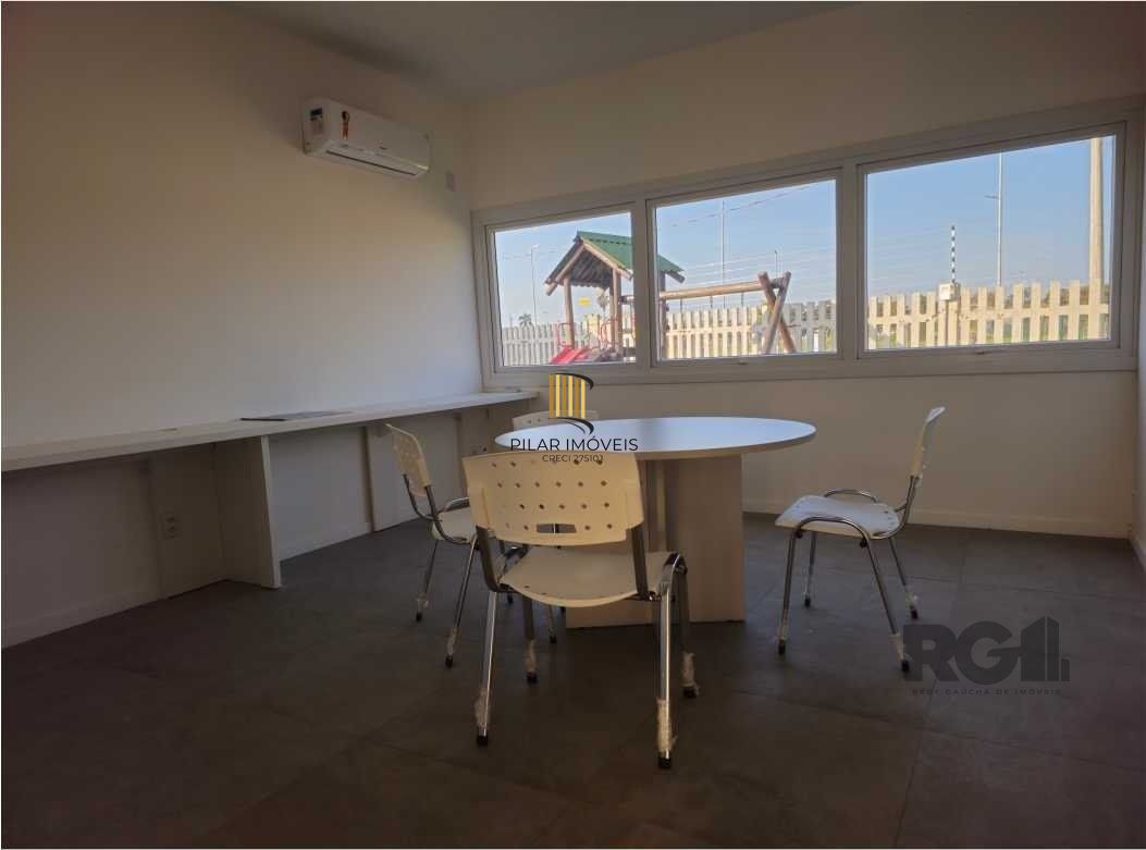 Casa 3 dormitórios no bairro Hípica