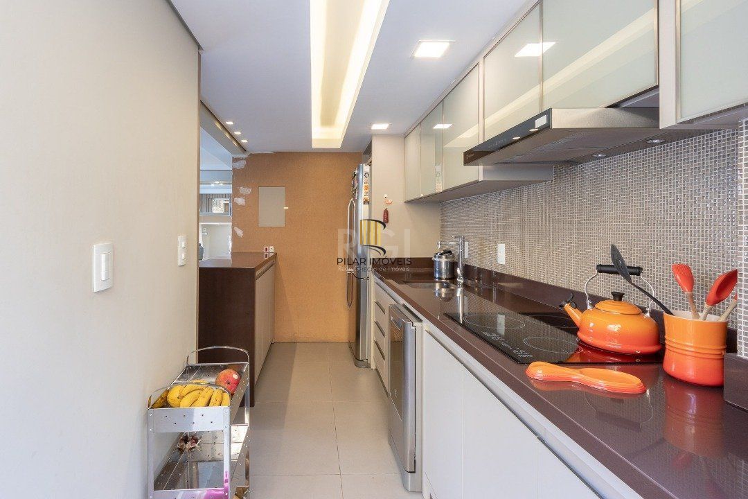Casa Condominio para Venda - 210.69m², 3 dormitórios, sendo 2 suites, 4 vagas - Jardim Isabel