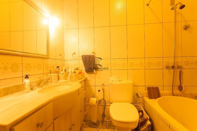 Casa Condominio para Venda - 170m², 3 dormitórios, sendo 1 suites, 2 vagas - Cavalhada