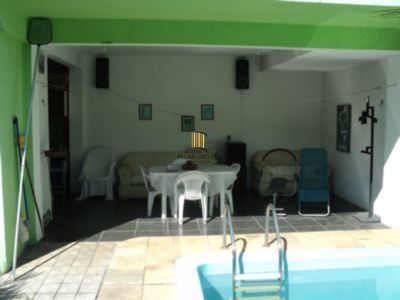 Casa para Venda - 331m², 3 dormitórios, sendo 1 suites, Santa Tereza