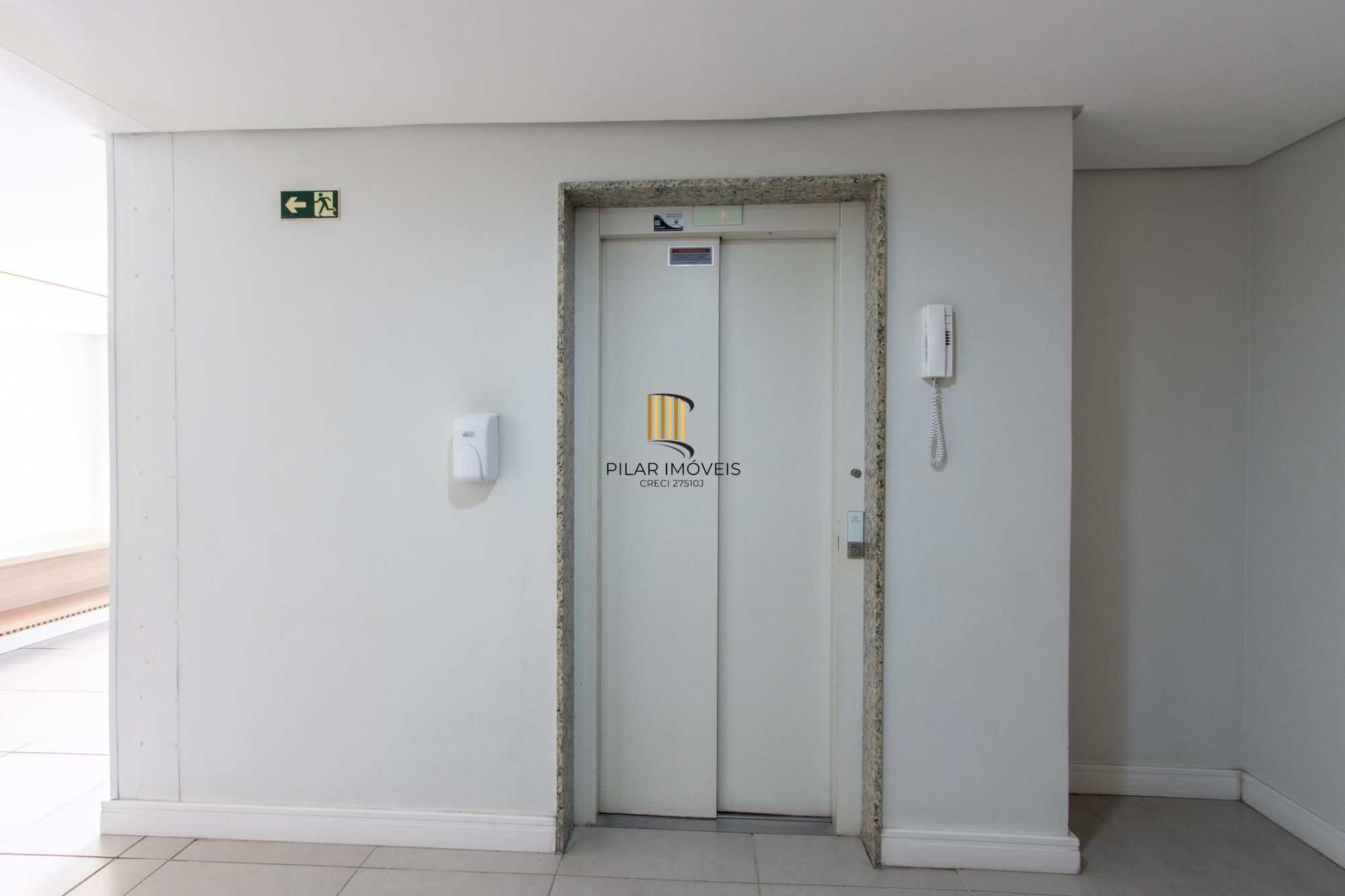 Apartamento 2 dormitórios no bairro Cristal
