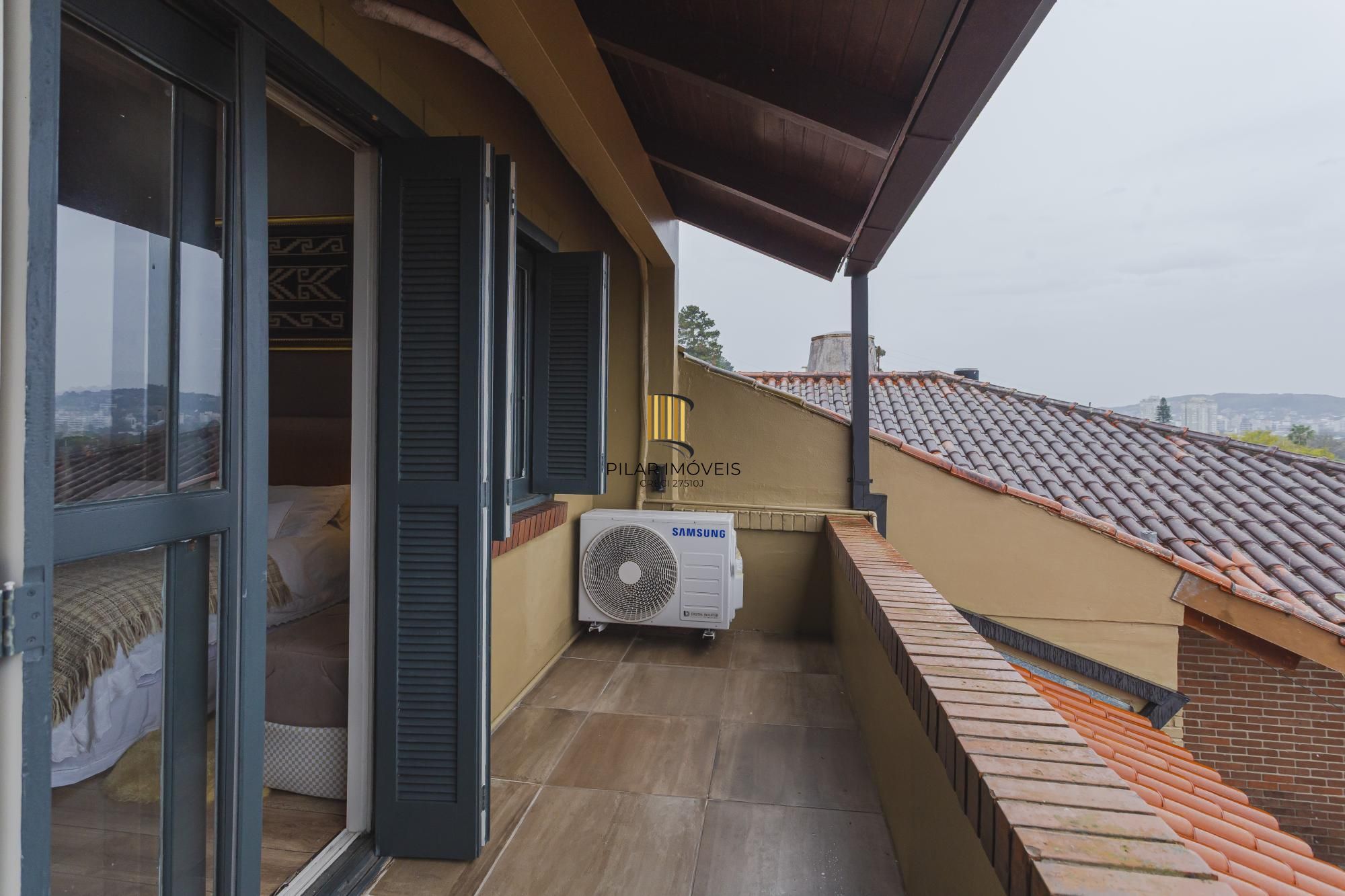 Casa semi-mobiliada na Vila Assunção com vista deslumbrante para o Guaíba e Veleiros do Sul