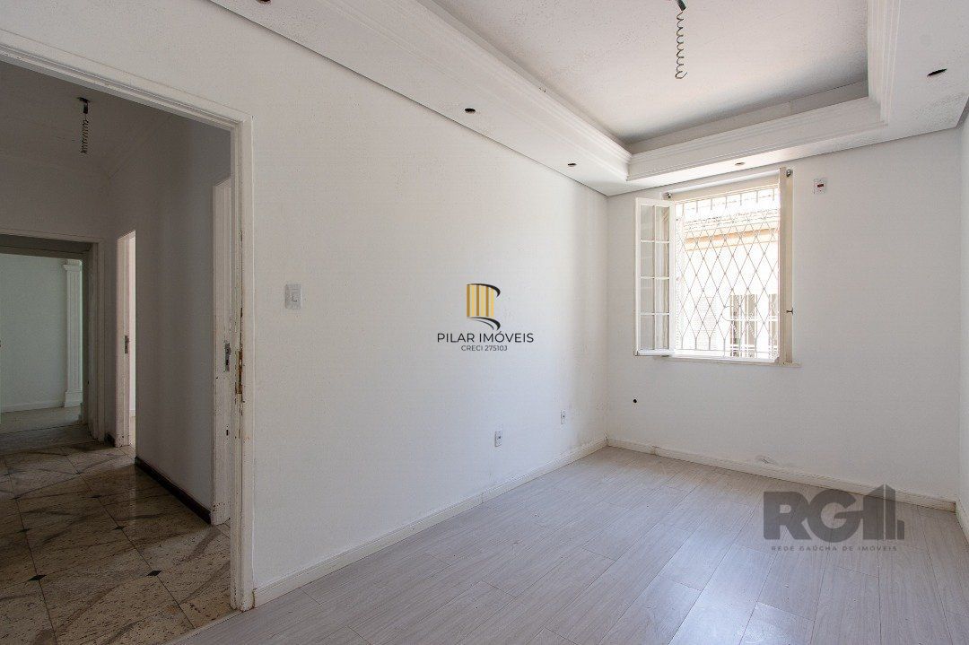 Casa 3 dormitórios no bairro Floresta
