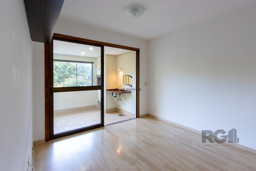 Apartamento 3 dormitórios e 2 vagas na Tristeza
