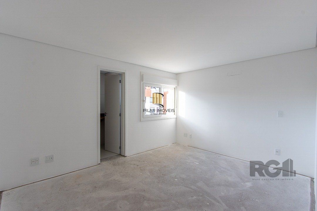 Cobertura para Venda - 214.34m², 3 dormitórios, sendo 3 suites, 2 vagas - Tristeza