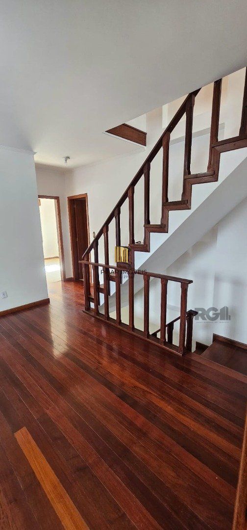 Casa 4 dormitórios no bairro Jardim Sabará