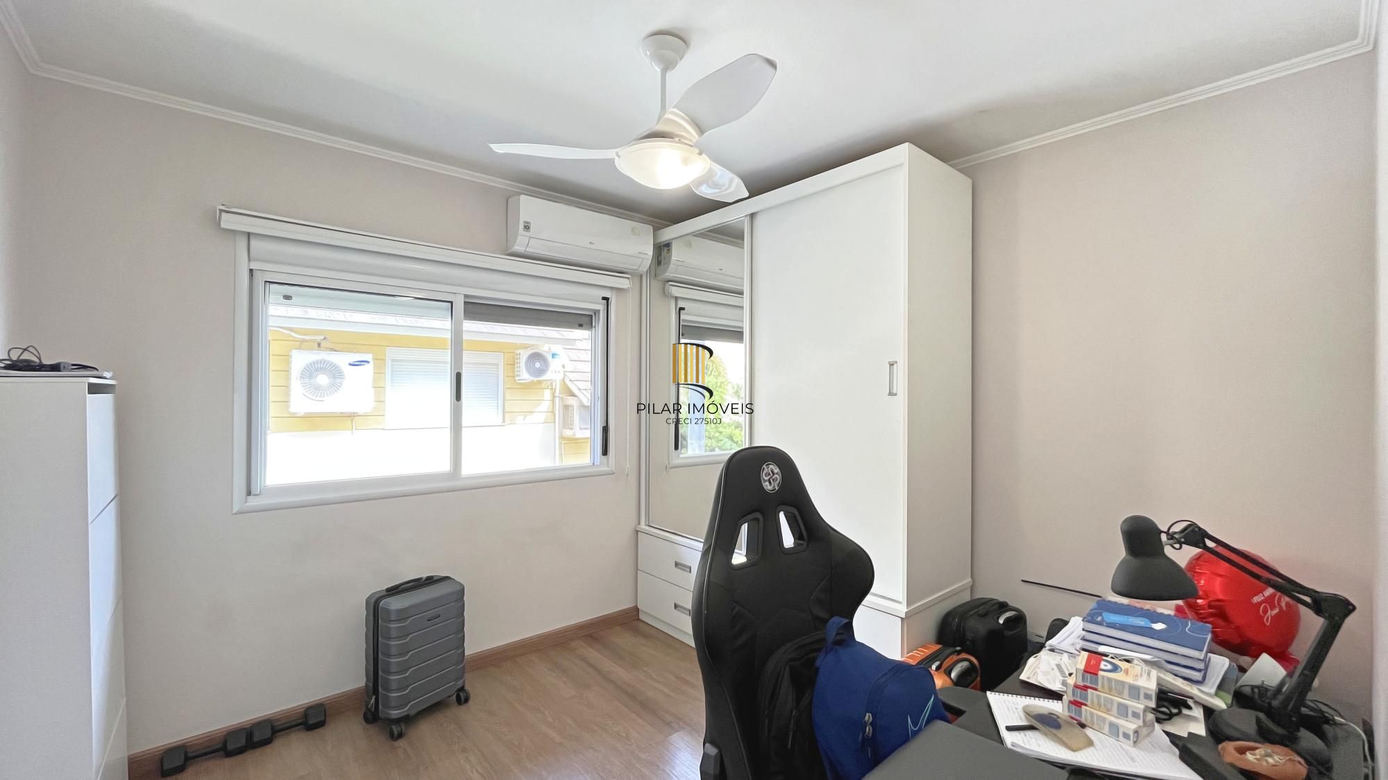 Casa em Condomínio com 3 quartos e 216m² à venda em Teresópolis, Porto Alegre.