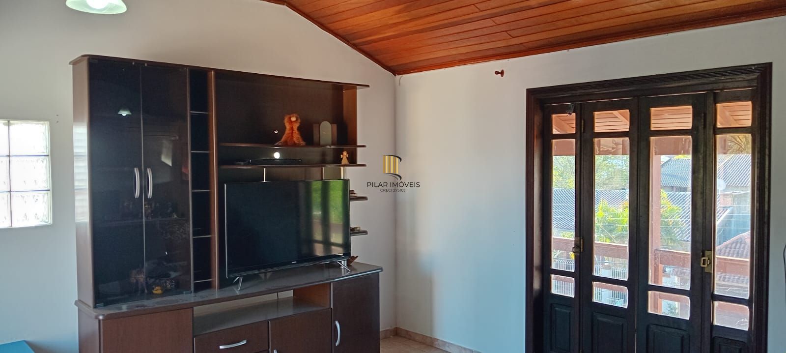 Excelente oportunidade de adquirir um sobrado no charmoso bairro Guarujá