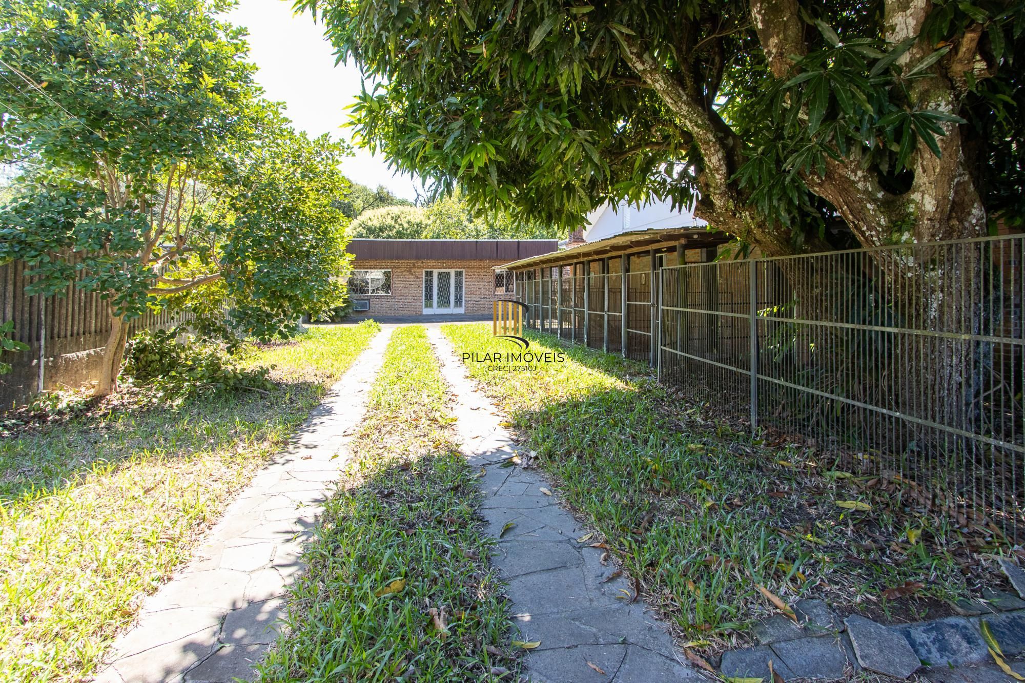 Casa 3 dormitórios no bairro Belém Novo
