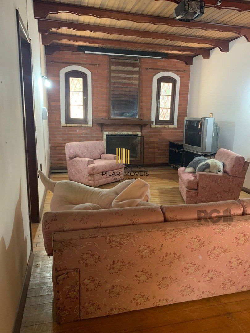 Casa 3 dormitórios no bairro Ponta Grossa