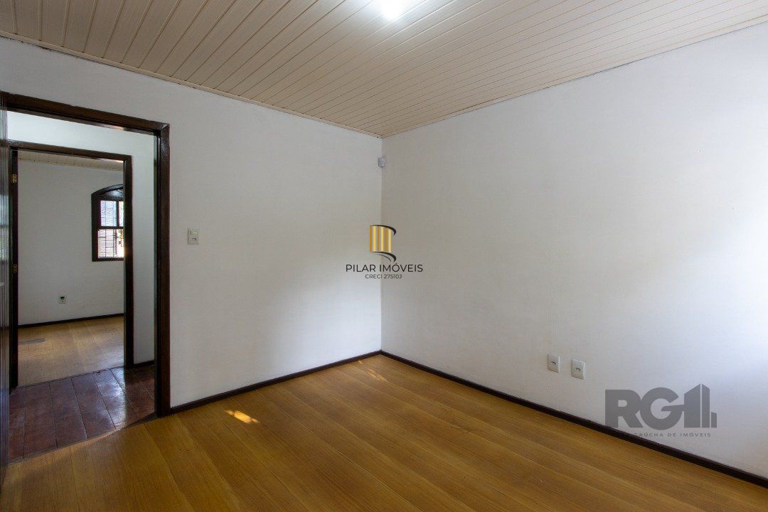 Casa para Venda - 200m², 3 dormitórios, 2 vagas - Cavalhada