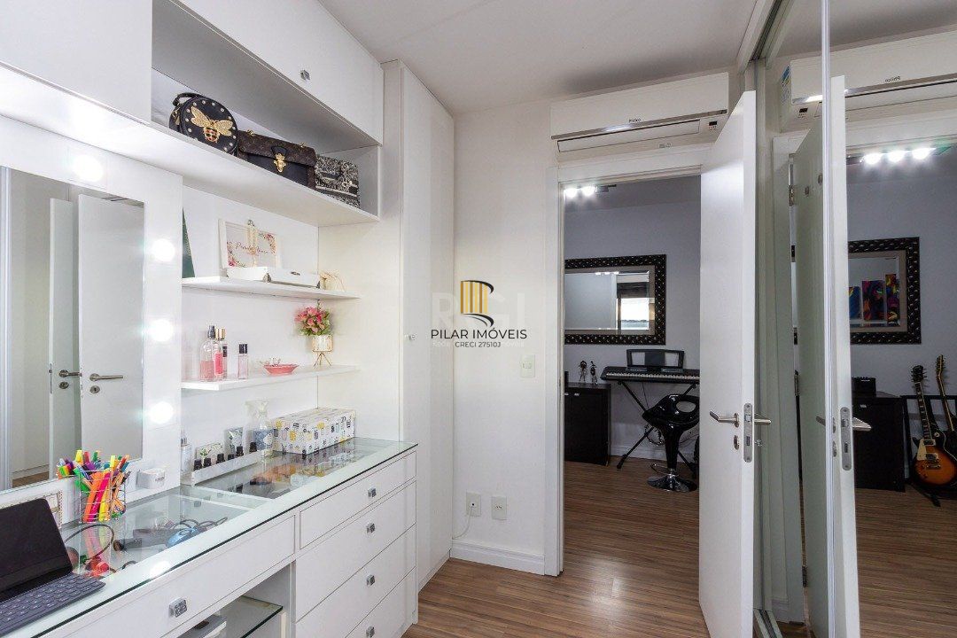 Duplex para Venda - 128.73m², 3 dormitórios, sendo 1 suites, 3 vagas - Cristal