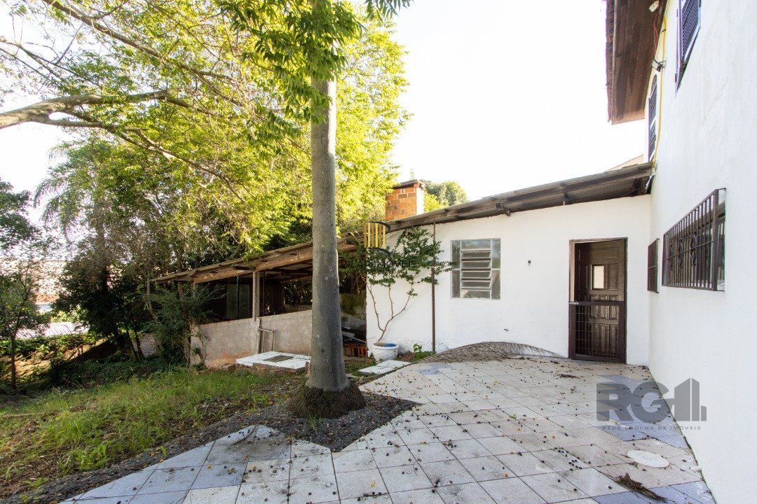 Casa para Venda - 200m², 3 dormitórios, 2 vagas - Cavalhada