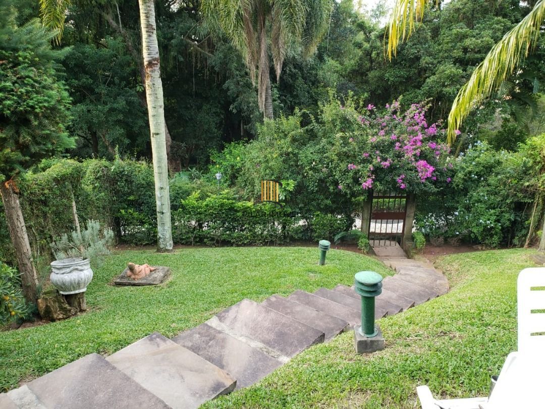 Casa Condominio para Venda - 451m², 5 dormitórios, sendo 3 suites, 4 vagas - Santa Tereza