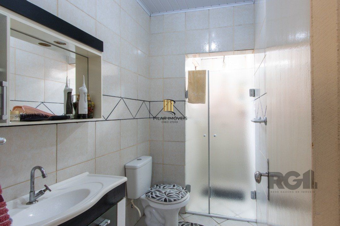 Casa 2 dormitórios no bairro Camaquã