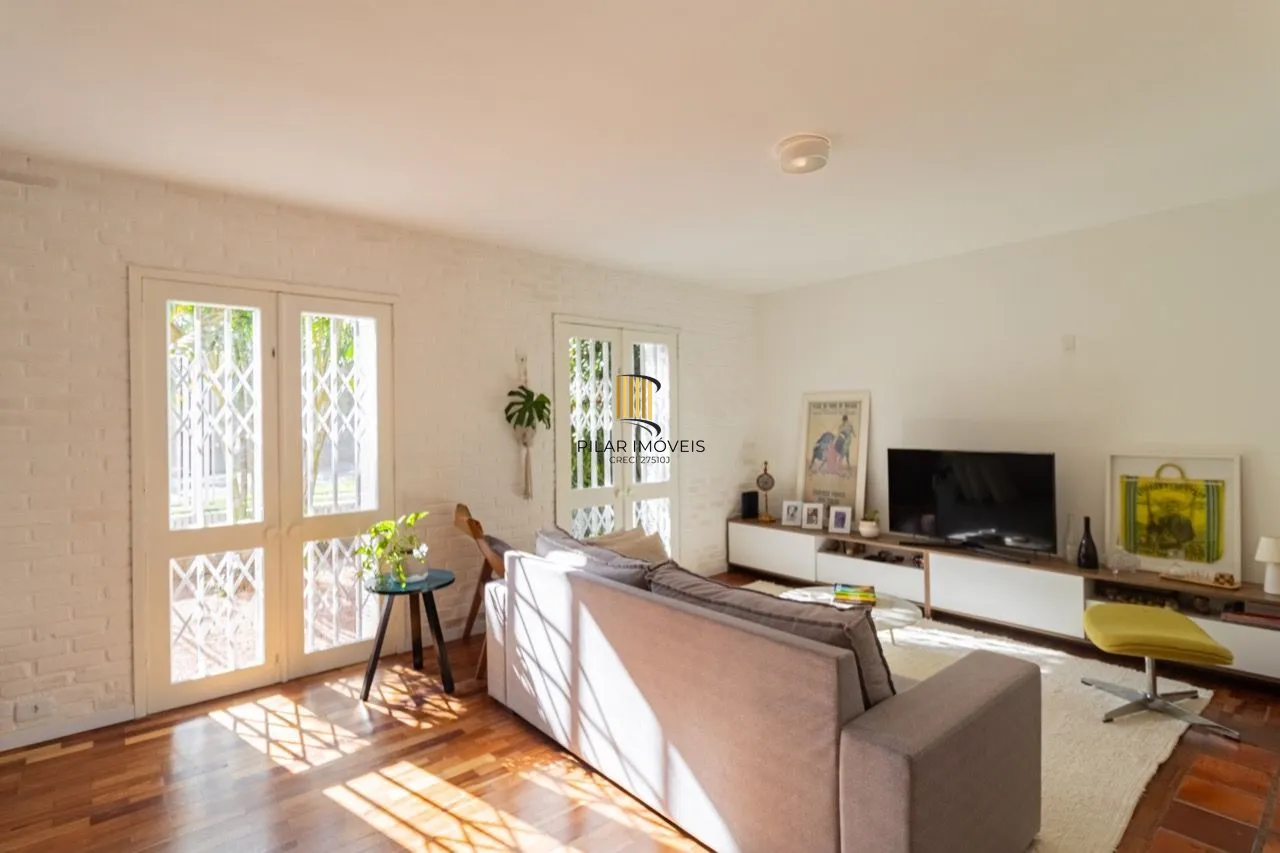 Casa 3 dormitórios no bairro Petrópolis