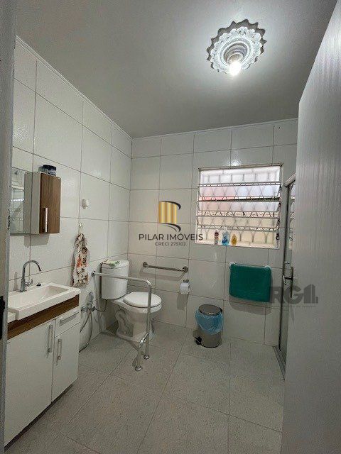 Casa 3 dormitórios no bairro Cristal