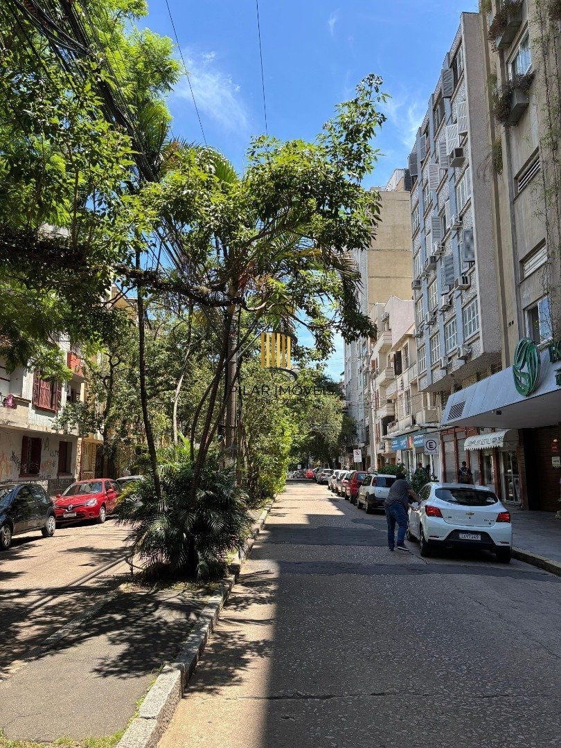 apartamento JK em otimo estado de conservação , prédio com elevador .