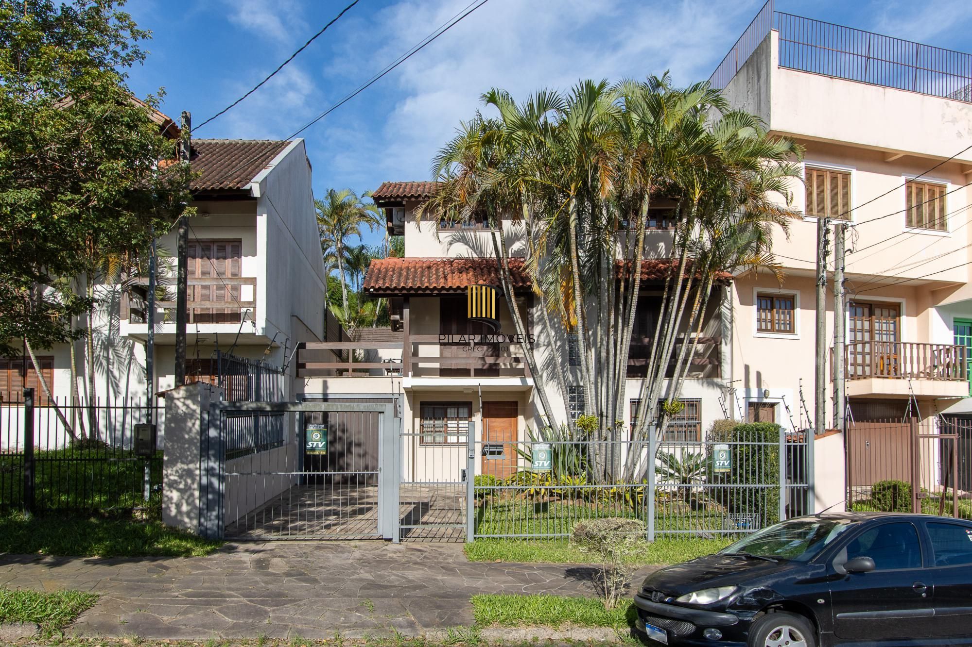Excelente casa de 3 dormitórios, 1 suíte, pátio, piscina e vaga para 2 carros cobertas. - Pilar Imóveis