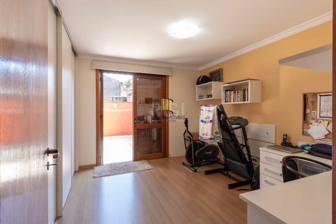 Casa Condominio para Venda - 286.89m², 4 dormitórios, sendo 2 suites, 2 vagas - Cristal