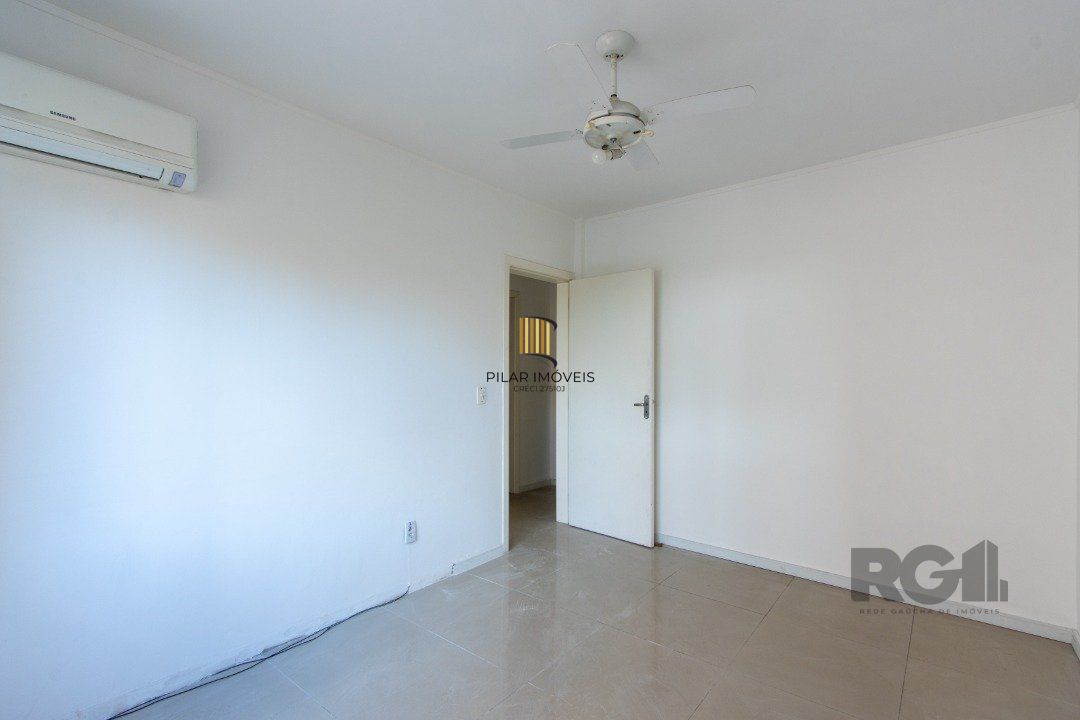 Apartamento reformado,  2 quartos, elevador - Centro Histórico