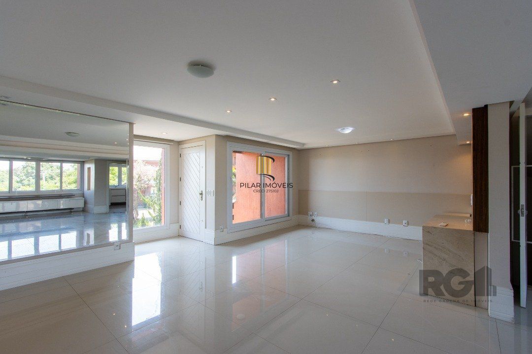 Casa Condominio para Venda - 384.33m², 3 dormitórios, sendo 1 suites, 3 vagas - Cristal