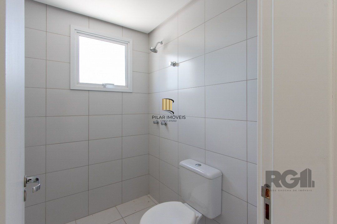 Casa em Condomínio, 197m², 3dormitórios, bairro Glória
