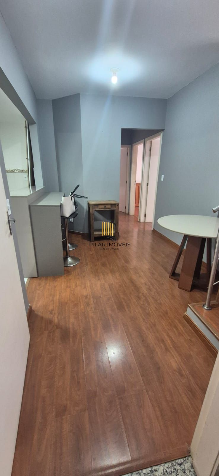 Apartamento de 3 dormitórios, 1 suíte e 1 vaga de garagem no bairro Pedra Redonda.
