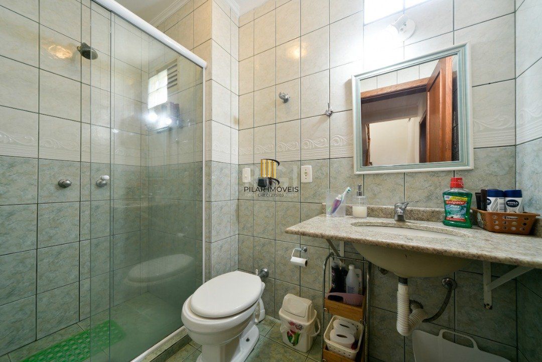 Casa Condominio para Venda - 240m², 3 dormitórios, sendo 1 suites, 3 vagas - Tristeza