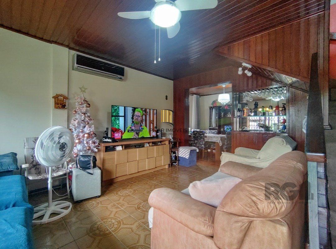 Casa para venda com 3 dormitórios no bairro Tristeza