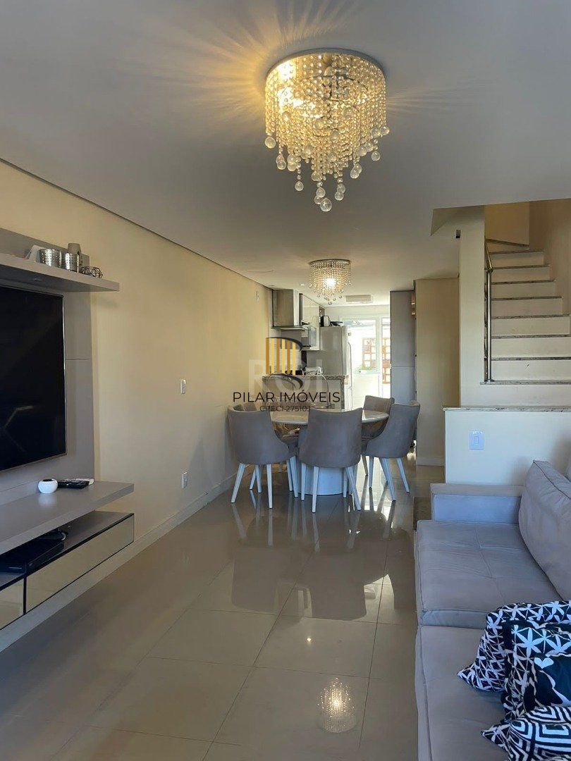 Sobrado para Venda - 132.69m², 2 dormitórios, sendo 1 suites, 1 vaga - Hípica