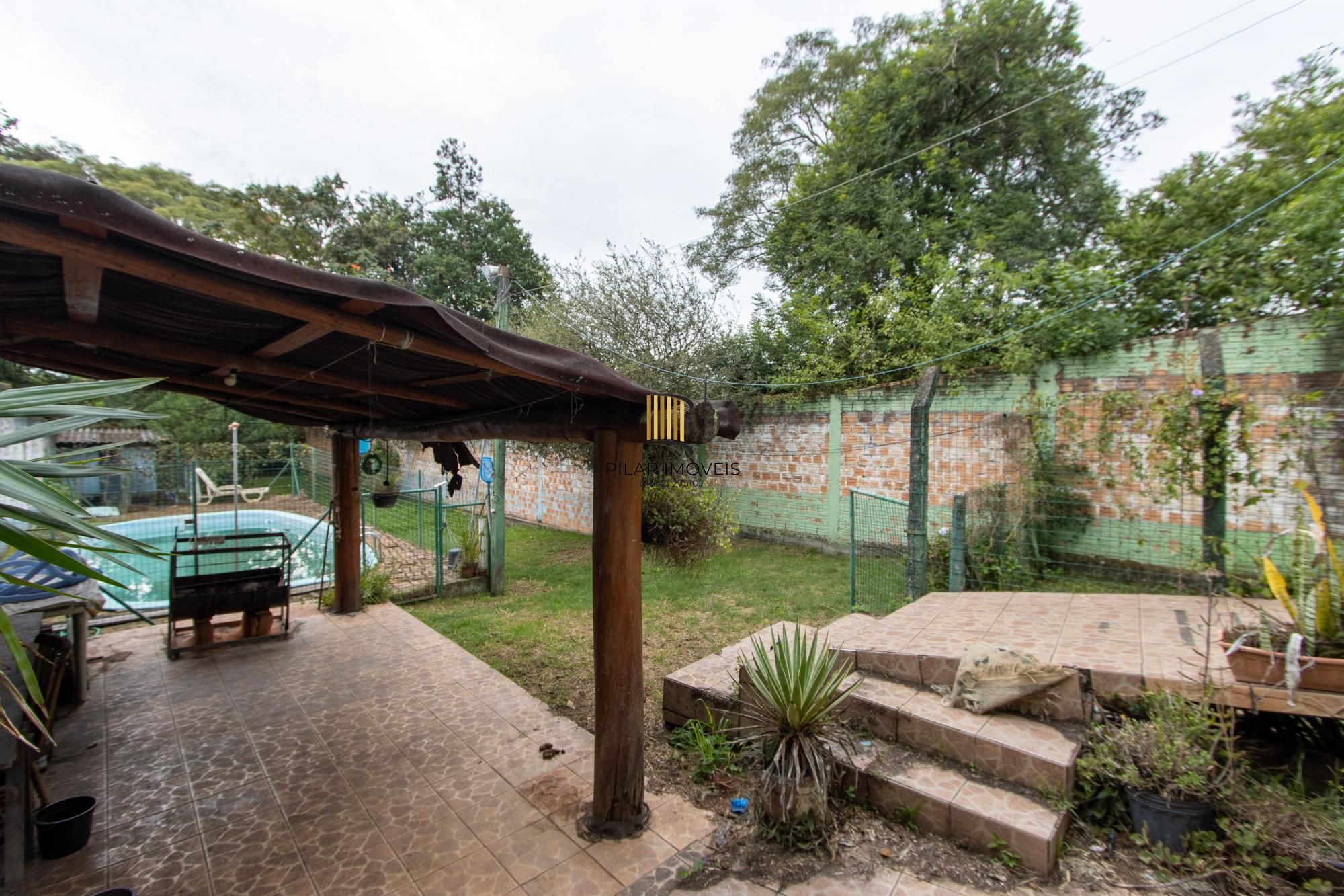 Casa para Venda - 385m², 4 dormitórios, sendo 3 suites, 2 vagas - Belém Velho