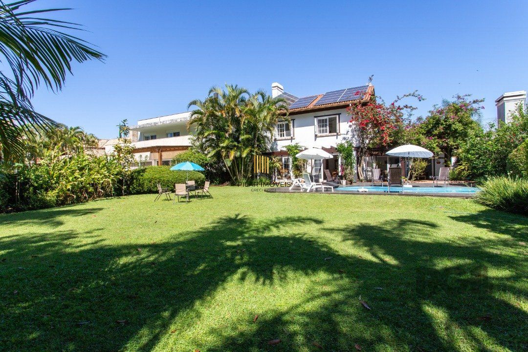Casa para venda - 321m² - 4 suítes - Chapéu do Sol