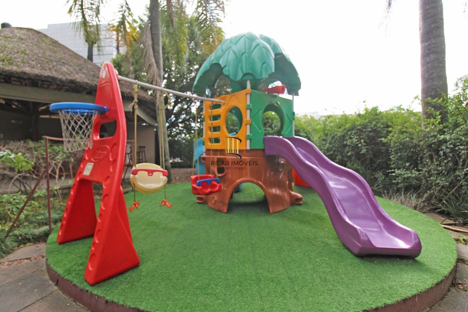 Apartamento de 2 dormitórios sendo 1 suíte e 1 vaga