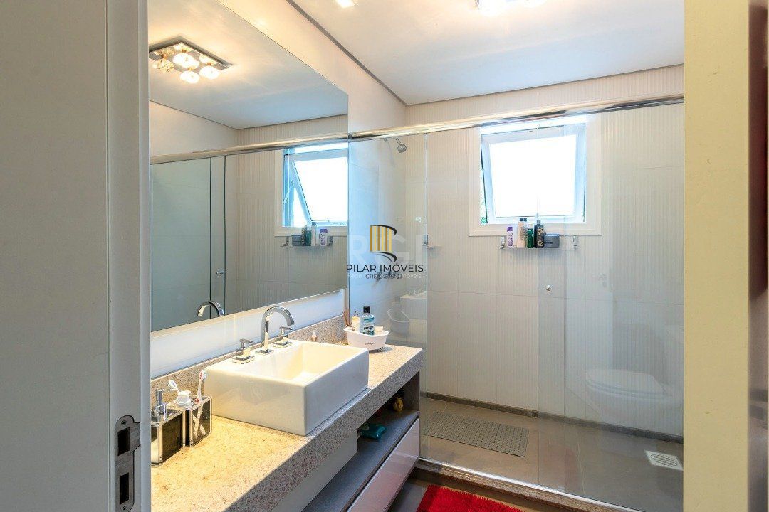 Casa Condominio para Venda - 202m², 3 dormitórios, sendo 1 suites, 2 vagas - Tristeza
