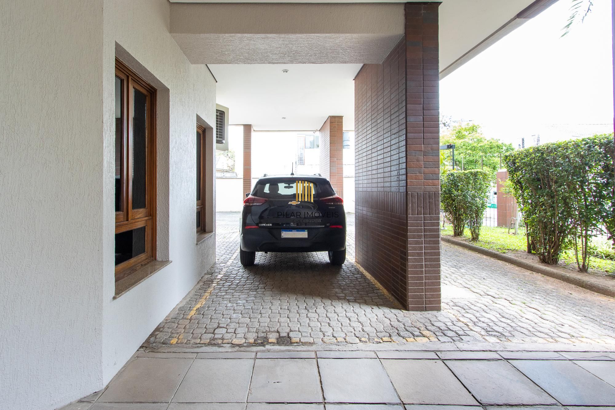 Cobertura no Menino Deus com vista espetacular