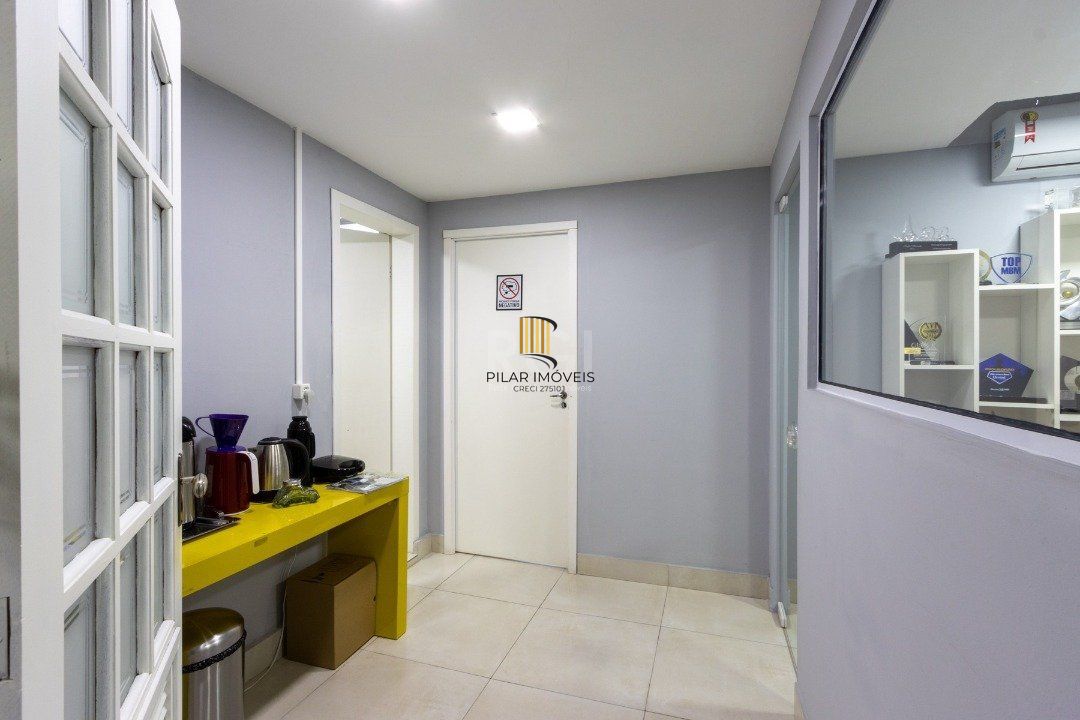 Sala em andar inteiro com 157,44  privativos