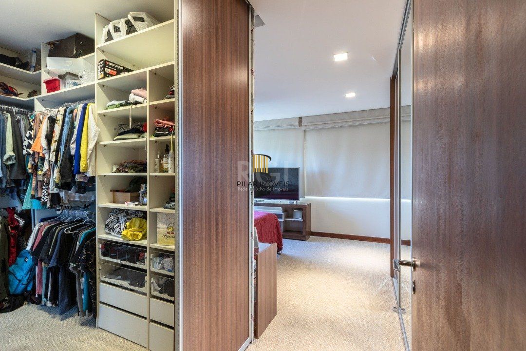 Cobertura para Venda - 444.3m², 3 dormitórios, sendo 1 suites, 4 vagas - Tristeza