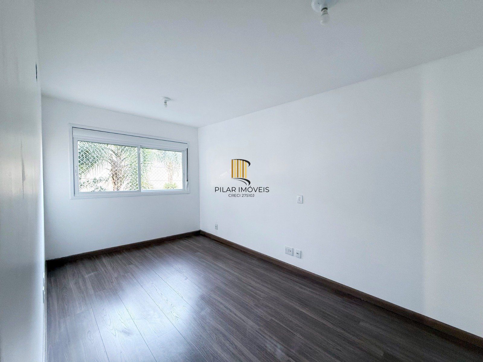Apartamento com 2 dormitórios, sendo 1 suíte, e sala ampla com ambientes integrados - Condomínio Residencial Sucre