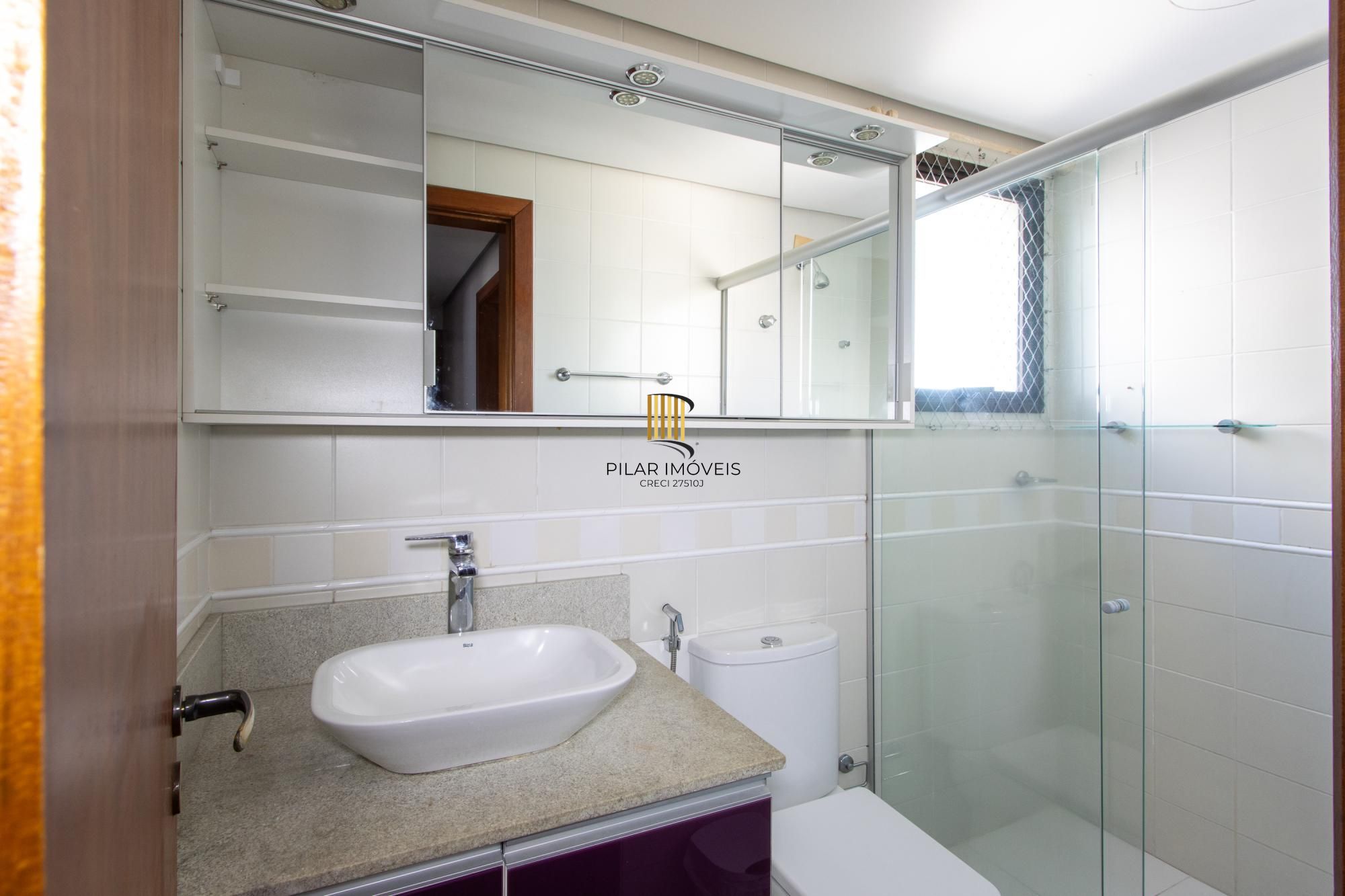 Apartamento 3 dormitórios no bairro Cidade Baixa
