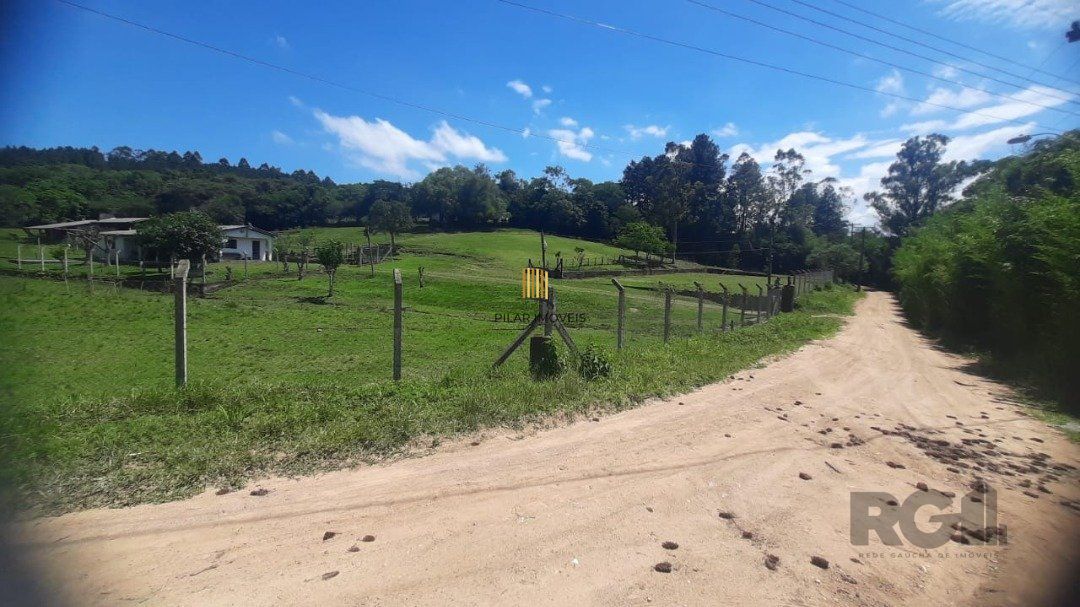 Sítio 3 dormitórios no bairro Branquinha