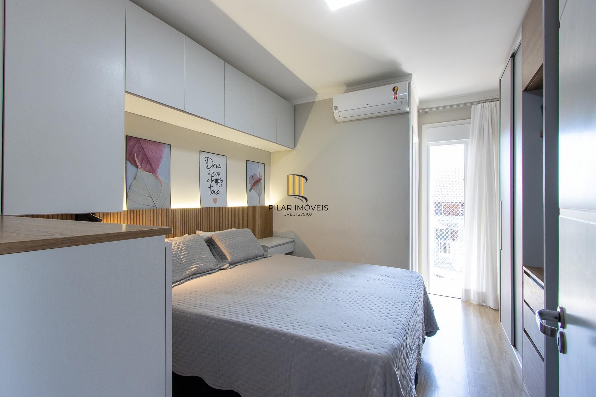 Ótima casa com 3dormitórios 1 suite no bairro Tristeza