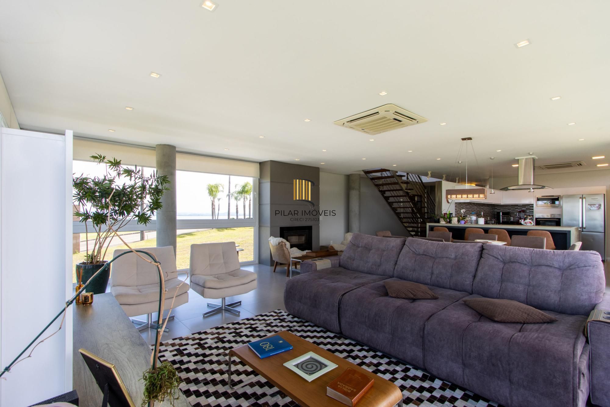Luxuosa Casa em Condomínio de Alto Padrão com vista para Guaiba