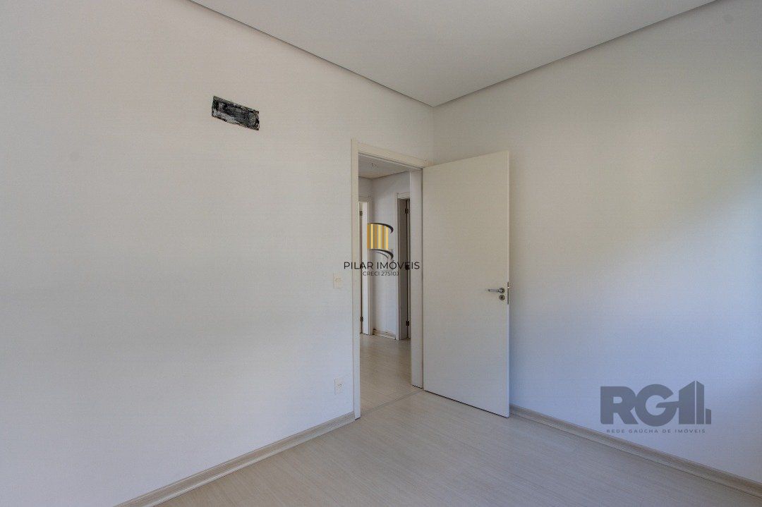 Casa em Condomínio, 197m², 3dormitórios, bairro Glória