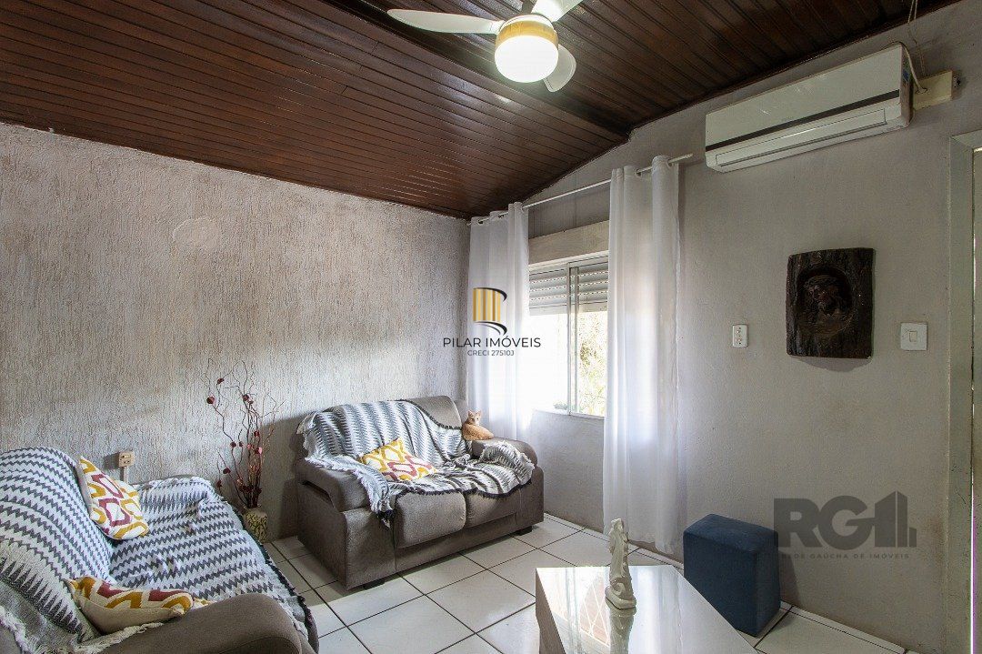 Casa 2 dormitórios no bairro Cristal