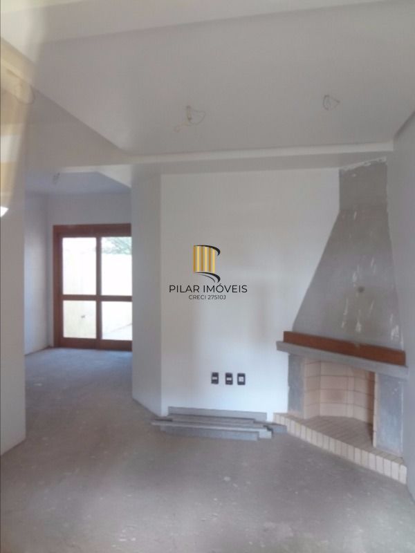 Casa para Venda - 130m², 3 dormitórios, sendo 1 suites, Hípica