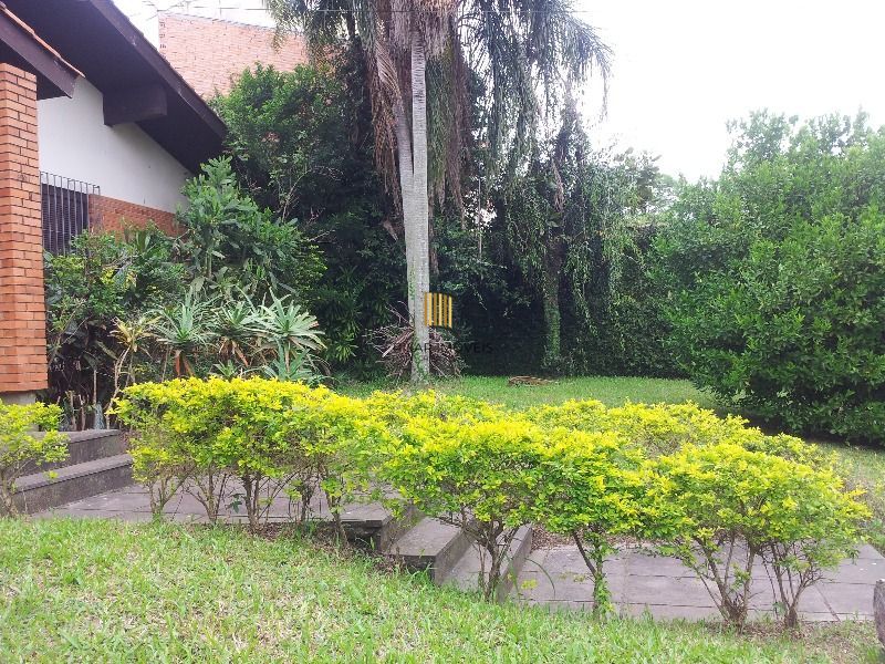 Casa para Venda - 400m², 3 dormitórios, sendo 1 suites, 2 vagas - Cristal