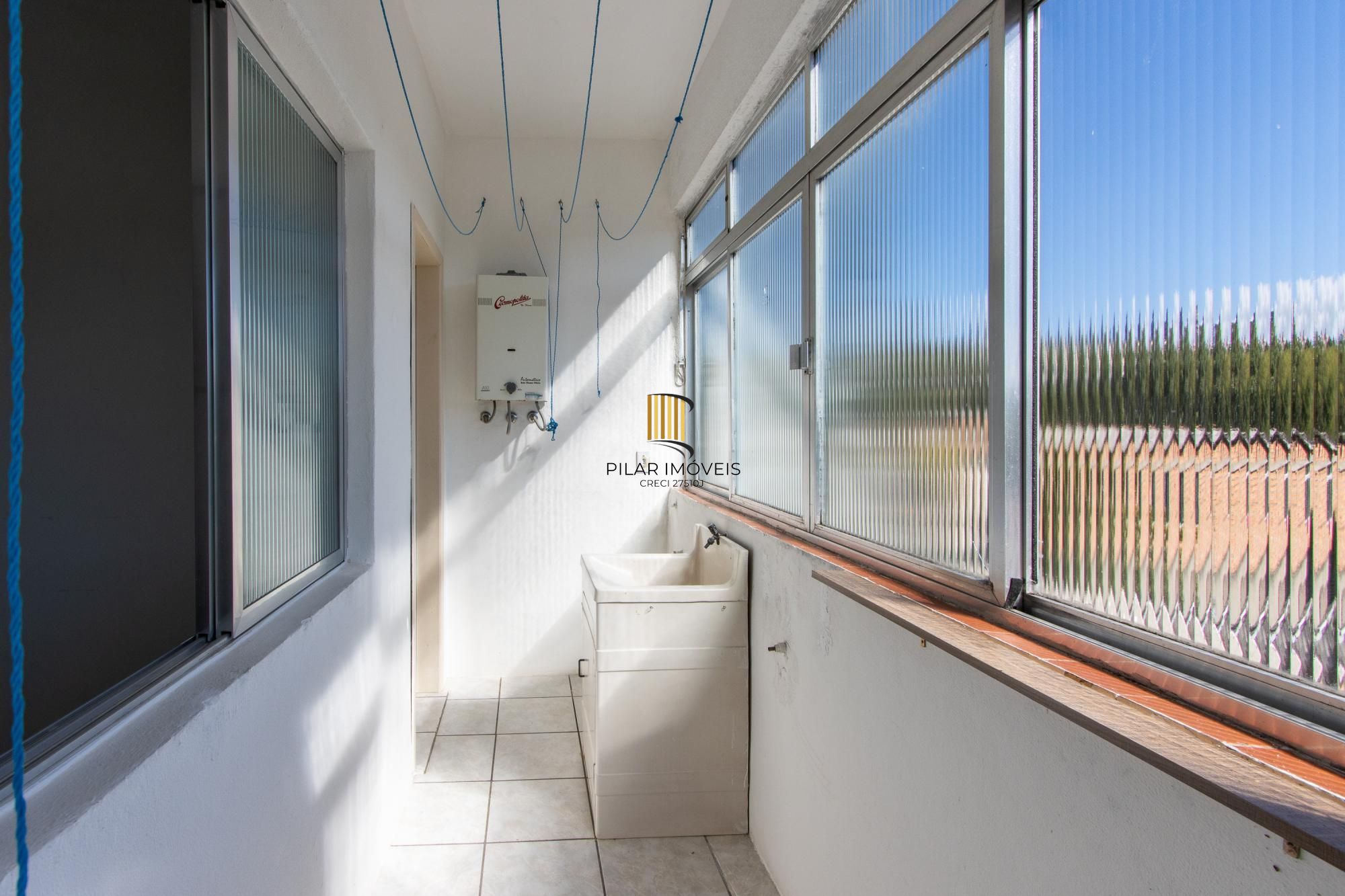 Apartamento 2 dormitórios no bairro Cristal
