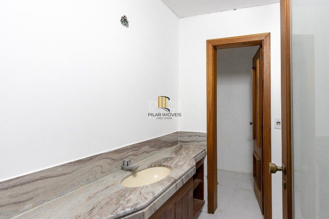 Casa para Venda - 558.14m², 4 dormitórios, sendo 4 suites, 6 vagas - Jardim Isabel